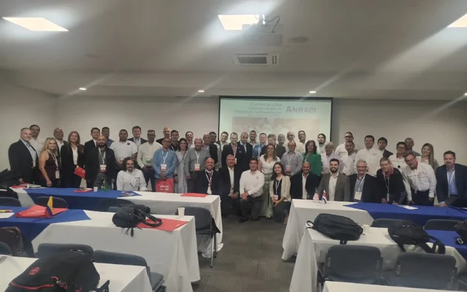 Conferenciastas Internacionales